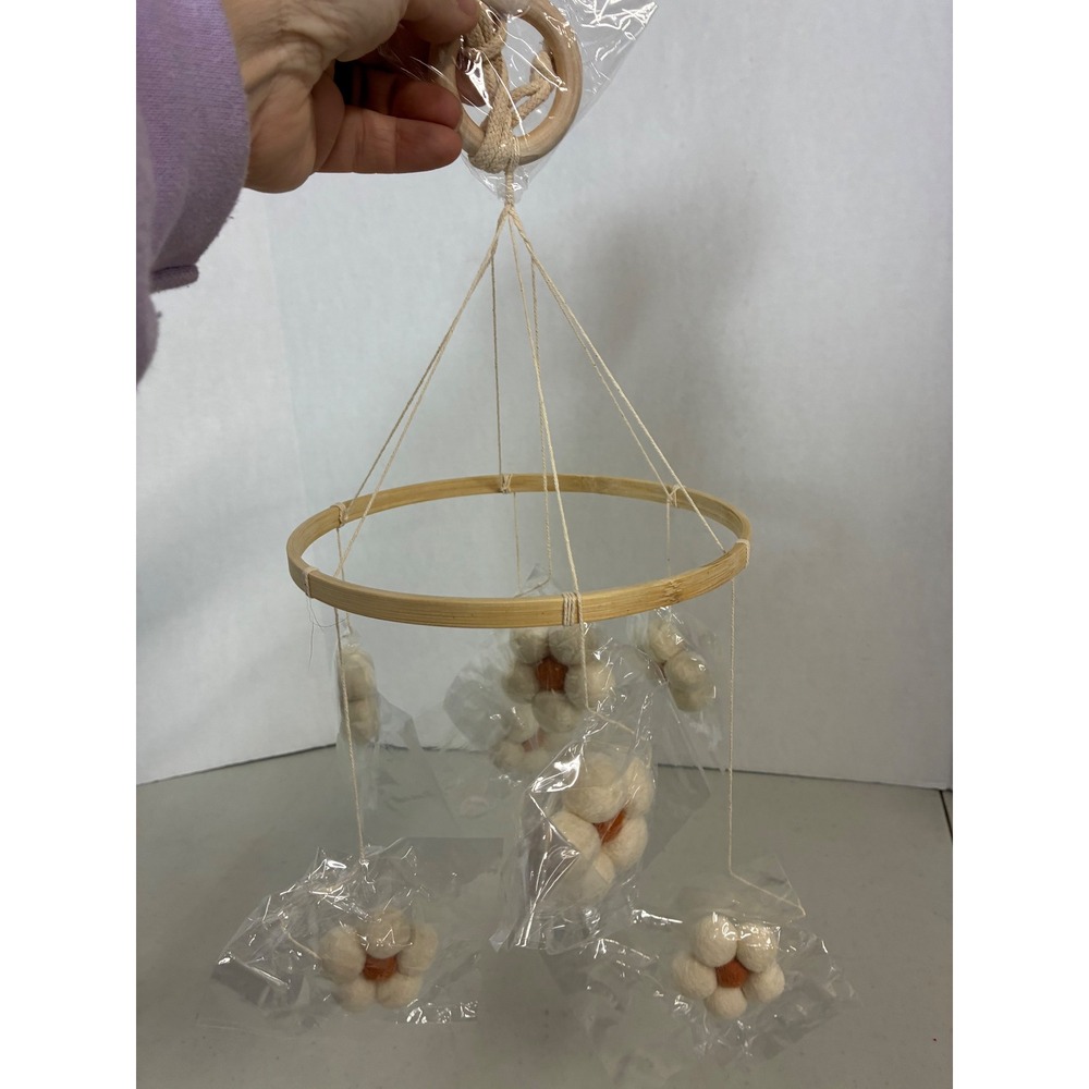 Felt Daisy Baby Mobile for Crib Boho Floral Nursery Decor Cream Ochre New